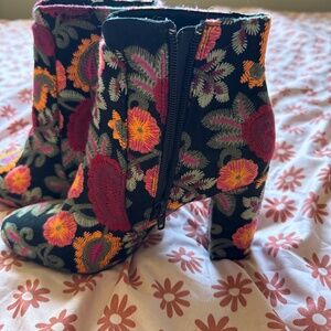 MIA embroidered floral boot